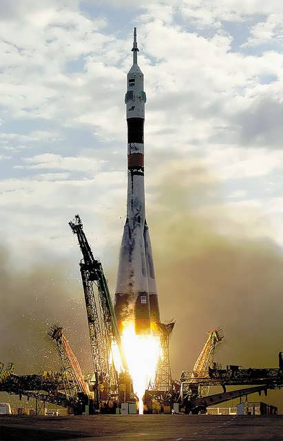 Запуск российской ракеты "Союз"