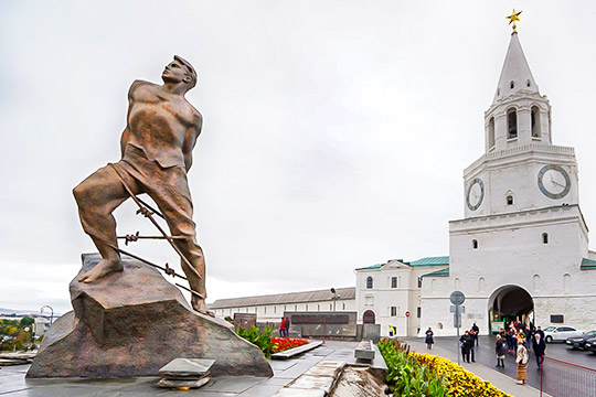 Муса Джалиль – поэт-герой